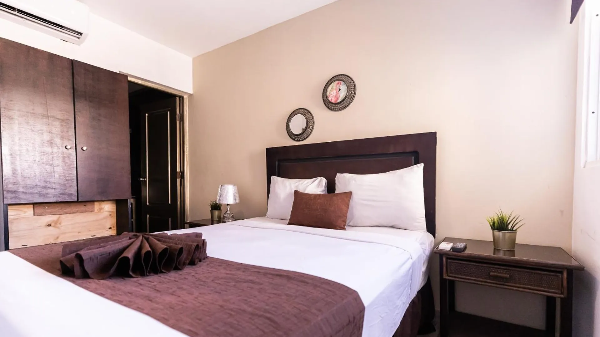 Hostal Las Rosas De Punta Cana Affittacamere