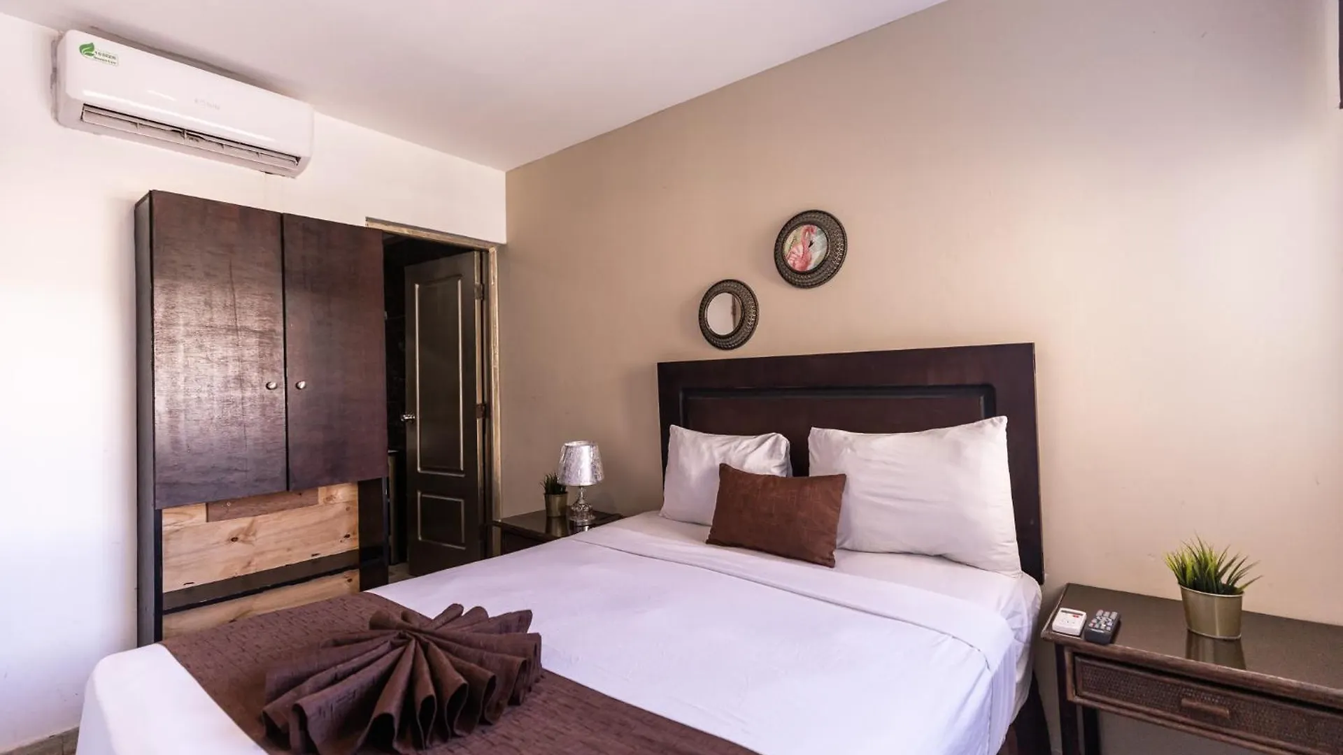 Hostal Las Rosas De Punta Cana Gasthof